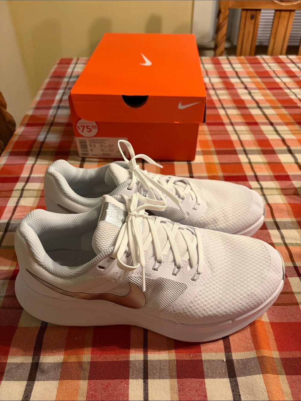 Women’s Nike Run Swift 3 size 9.5